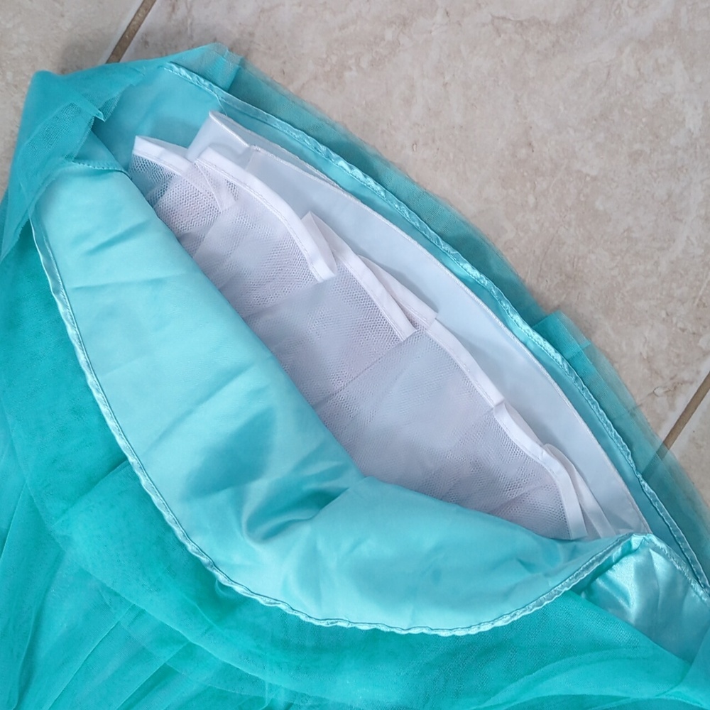 Elegant Aqua Kids Dress Size 10 Tulle Bottom - Picture 8 of 8